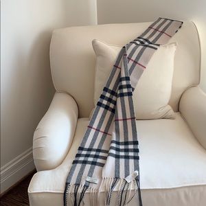 Burberry Giant Check 100% Cashmere Scarf